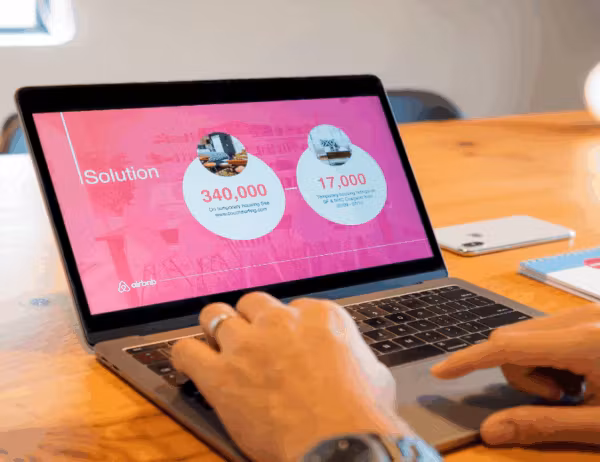 3 reasons why you should track investor pitch decks for startup fundraising