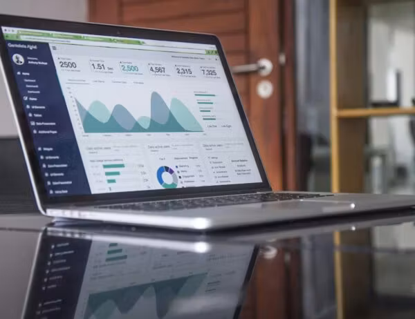 Creating Powerful Fundraising Materials: PPMs, Decks, and Market Analysis