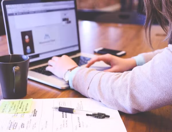 Document Tracking Best Practices: What Engagement Metrics Should You Monitor?