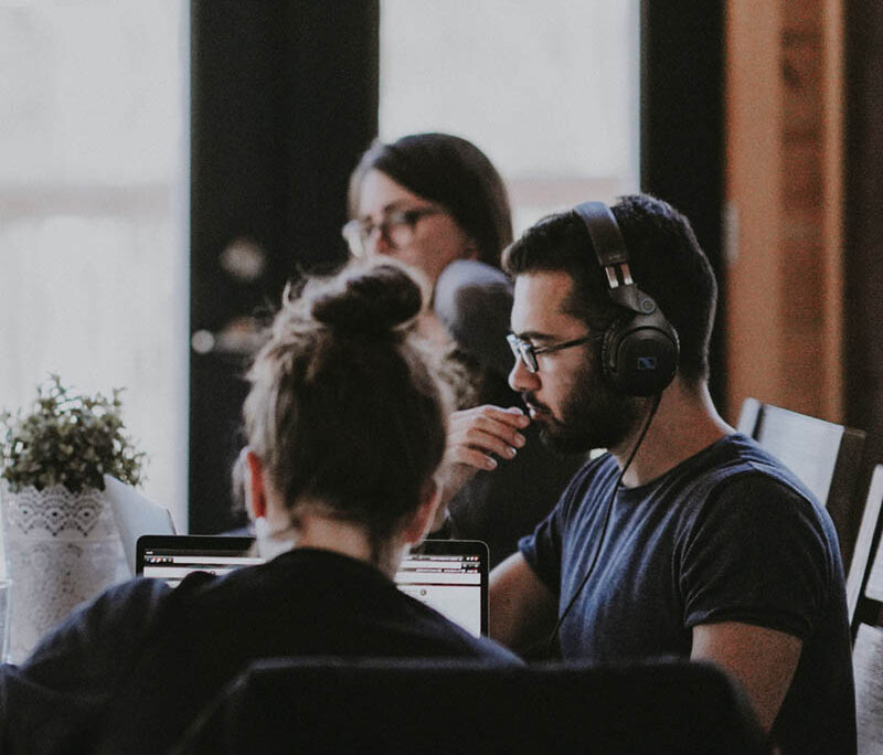 作为初创企业的创始人，了解风险投资条款表中的条款可以帮助你的公司获得最好的交易。.